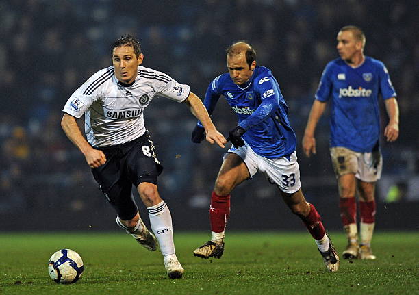 确保他在回 确保他在回