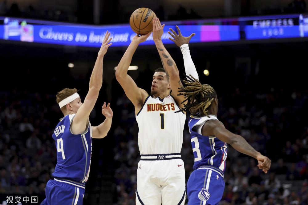 使曼联仍然 使曼联仍然